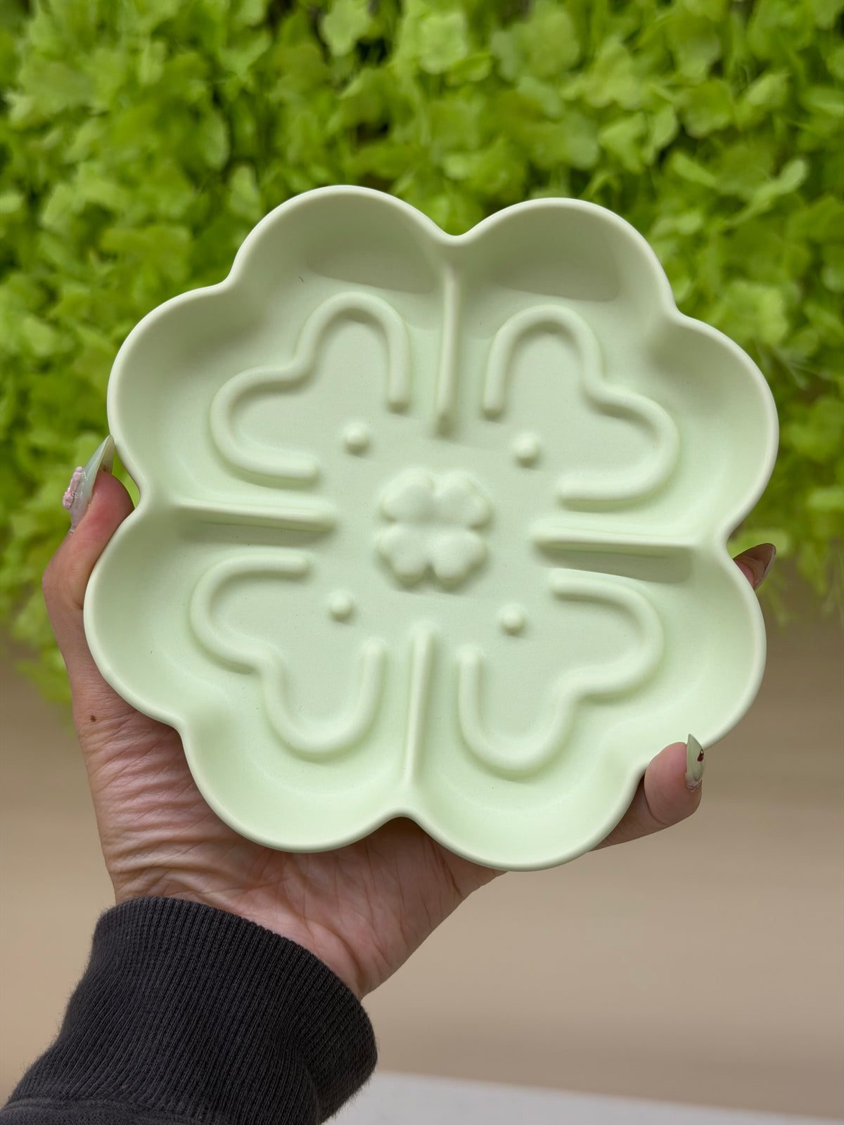 Spring Cat Village Handmade Ceramic Feeder 🐱 🐶 Lucky Clover 🍀