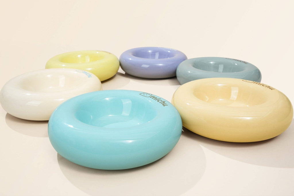 Michu Bagel Ceramic Cat Bowl – Anti-Whisker Wide Shallow Cat Food Bowl | 6 Colors