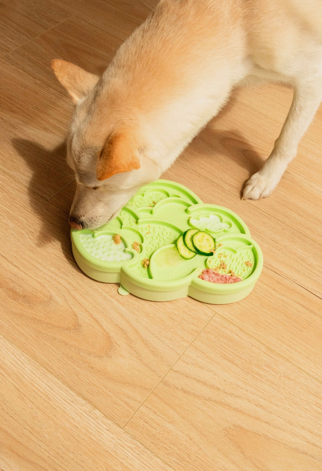 Ollie B Good Cloud Nine Lick Mat & Lid (preorder)