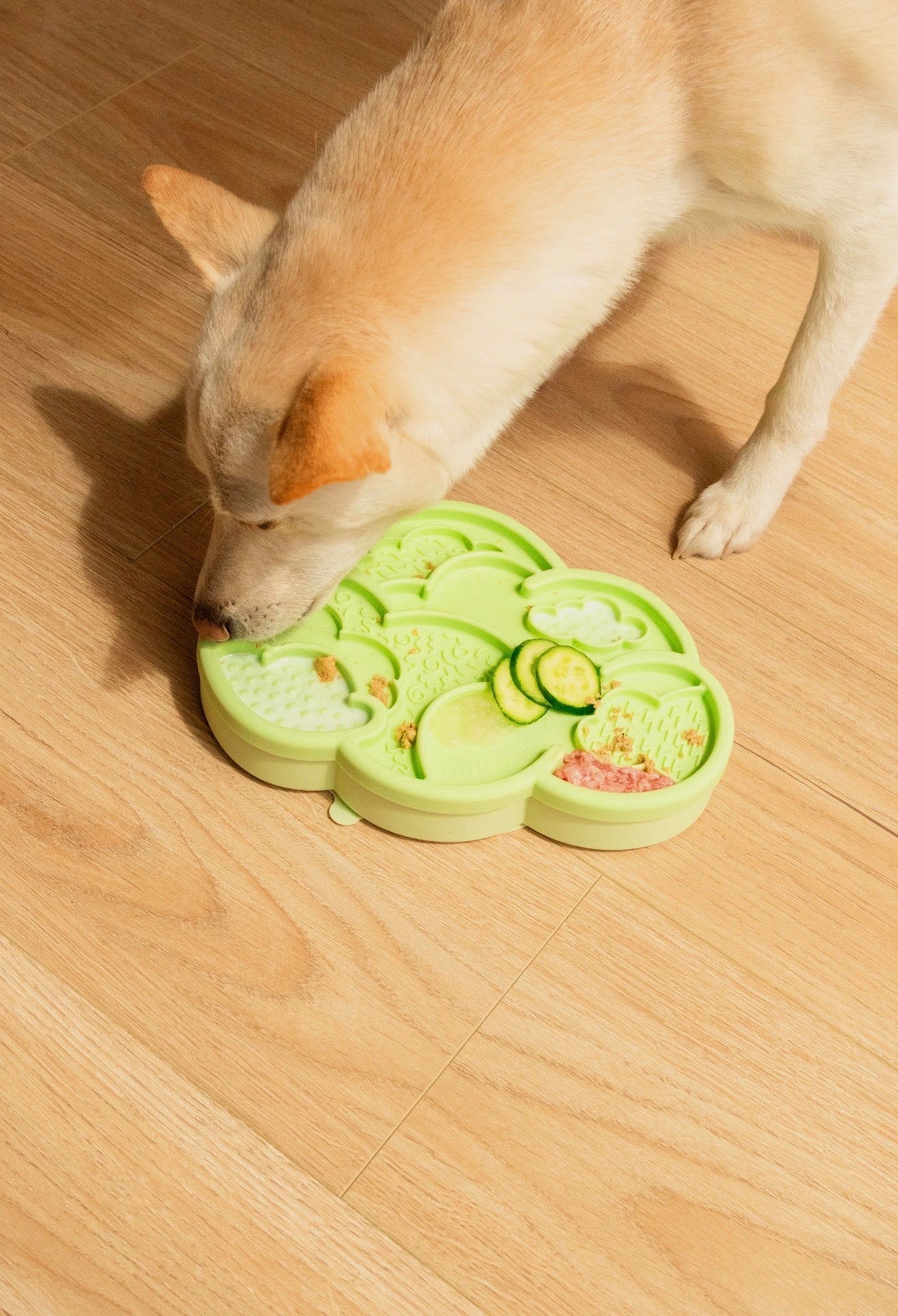 Ollie B Good Cloud Nine Lick Mat & Lid (preorder)