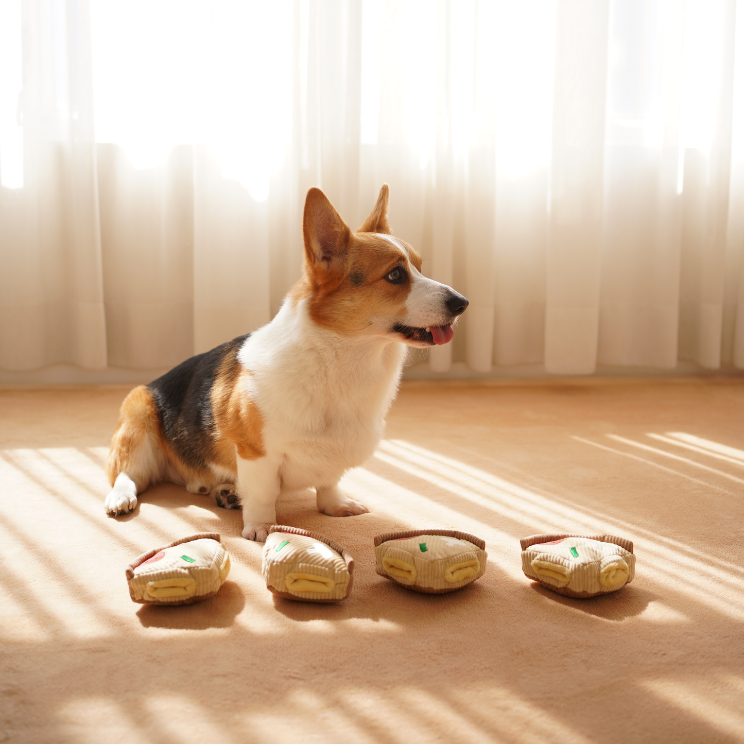 DEEP DISH PIZZA // ENRICHMENT DOG TOY // Squeaky + Snuffle