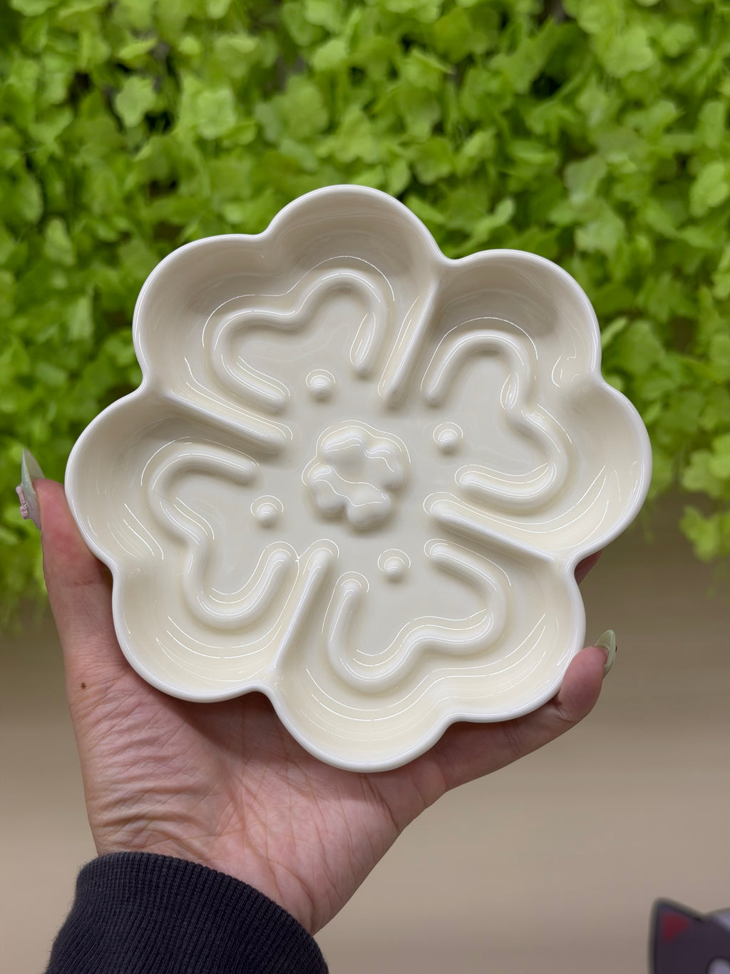 Spring Cat Village Handmade Ceramic Feeder 🐱 🐶 Lucky Clover 🍀