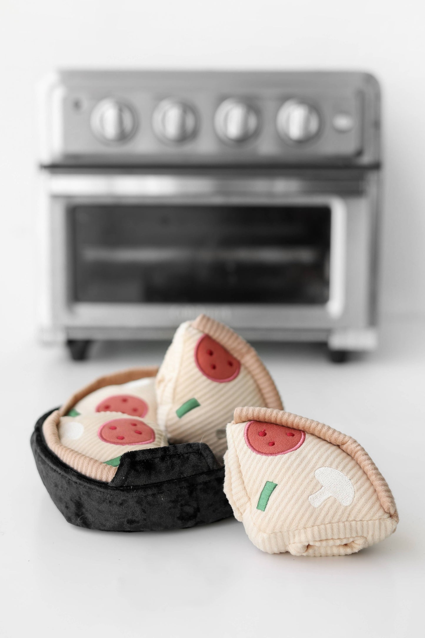 DEEP DISH PIZZA // ENRICHMENT DOG TOY // Squeaky + Snuffle